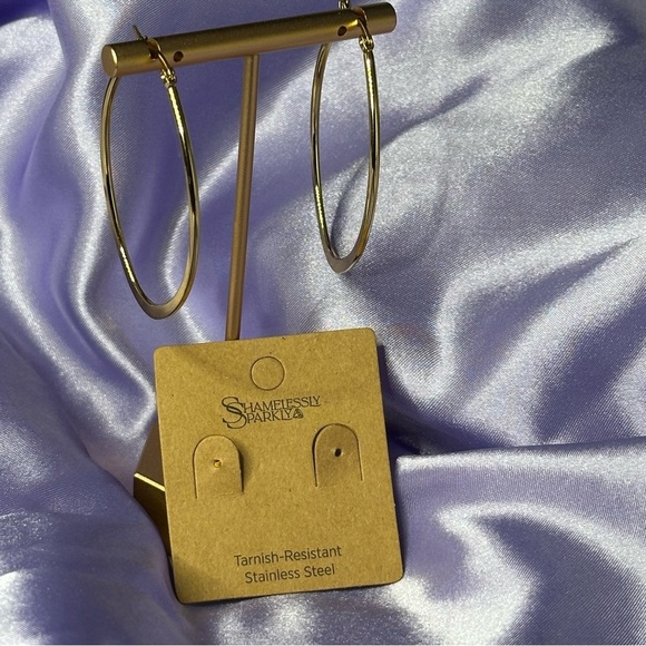 18K Gold Hoop Earrings – Hypoallergenic - Picture 5 of 8